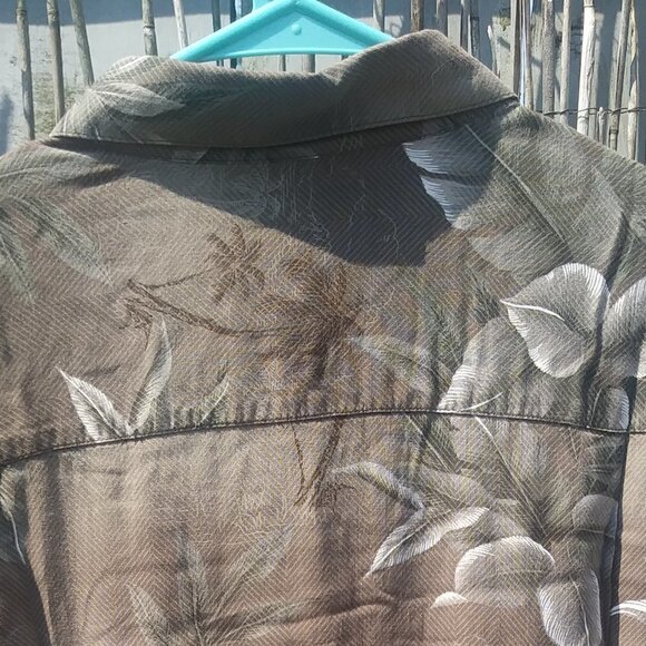 Crofts & Barrow Hawaiian Button Down Men - L - Picture 9 of 11